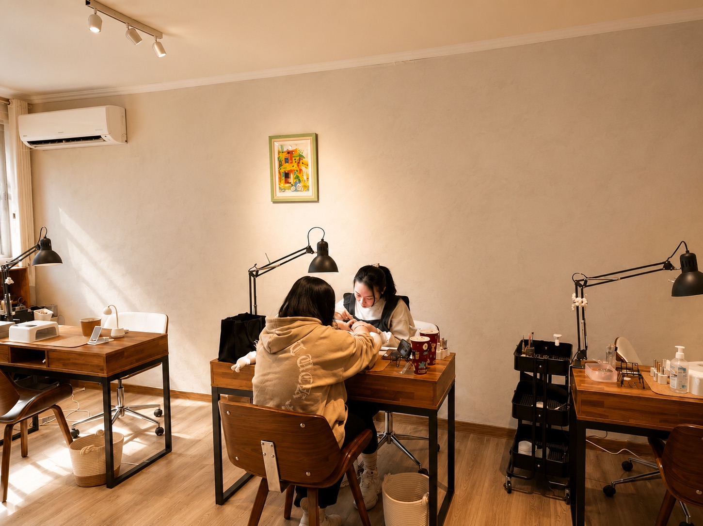 小尾巴美甲威尼斯店店內空間